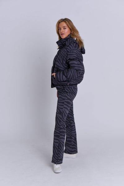 Chic Puffer Jacket - Black Tiger - OOSC Clothing