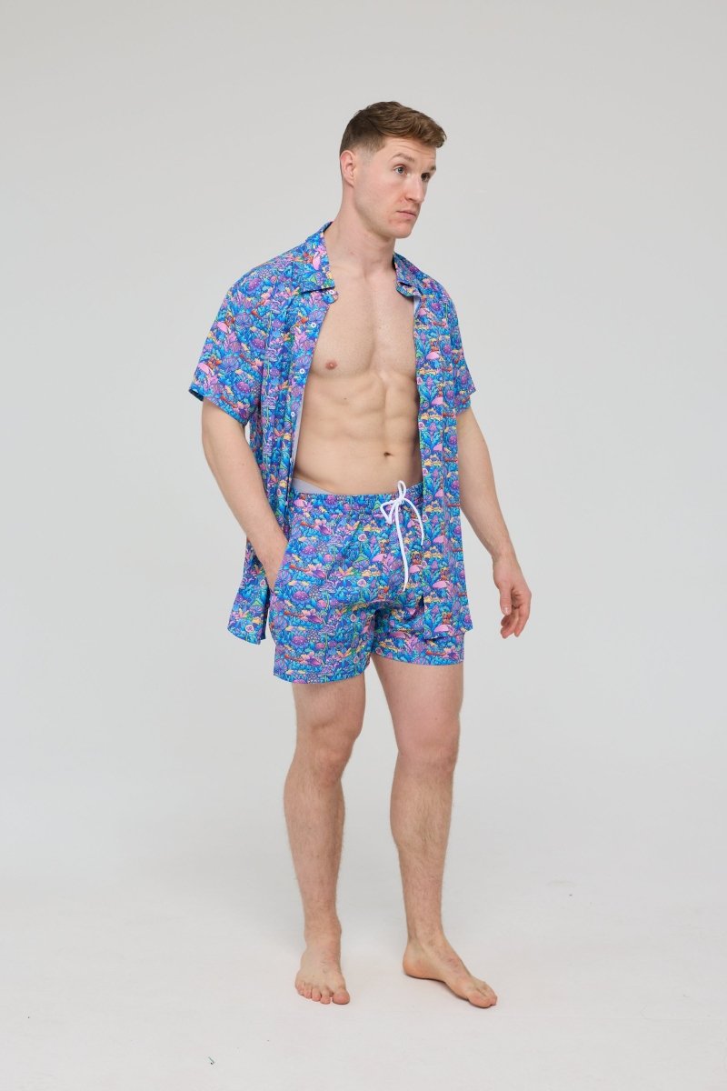 How High Men's Short Sleeve Shirt - OOSC Clothing