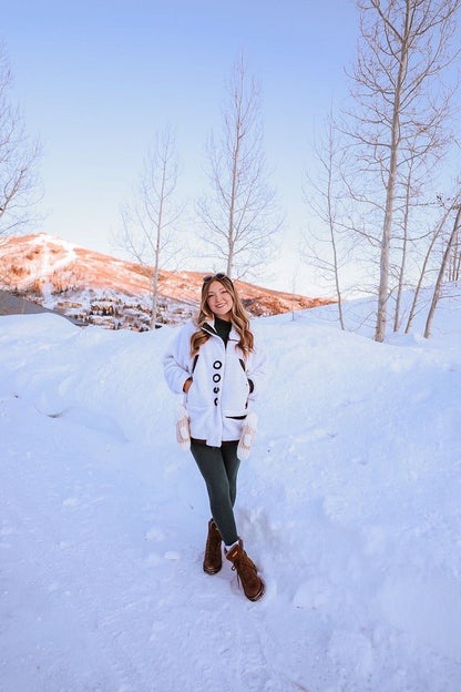 Sherpa Fleece Jacket White / Black - Women's